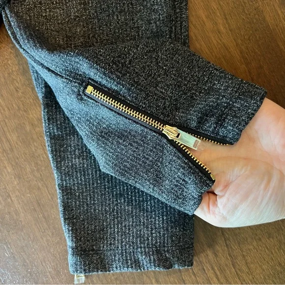 Ann Taylor - elastic waist pull on leggings with gold zipper at ankle - MP - Picture 6 of 9